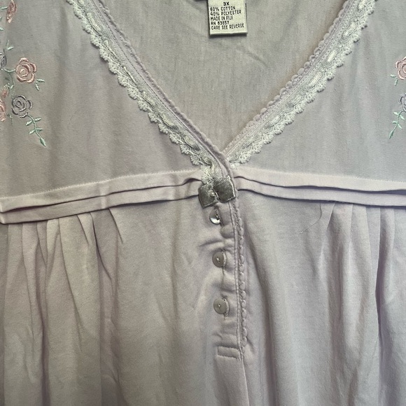 Women’s Long Night Gown NWT Color is Lilac - Picture 5 of 8